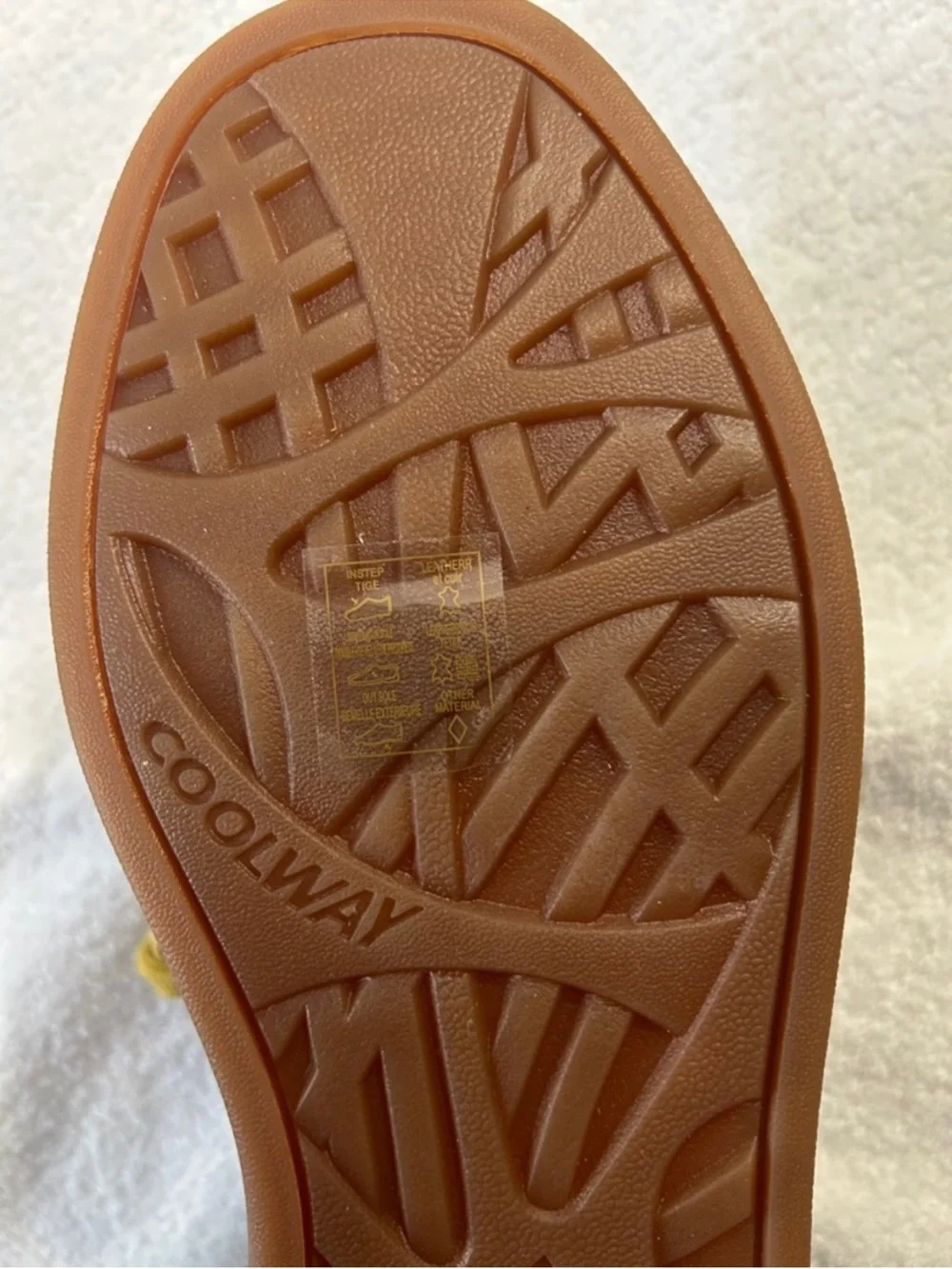 Coolway 10 Sneakers Goal in Green Forest Suede Free People black yellow no box